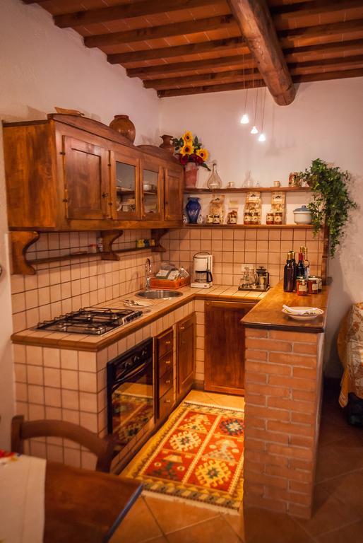 Fattoria Dei Cavalieri Apartment Сована Стая снимка